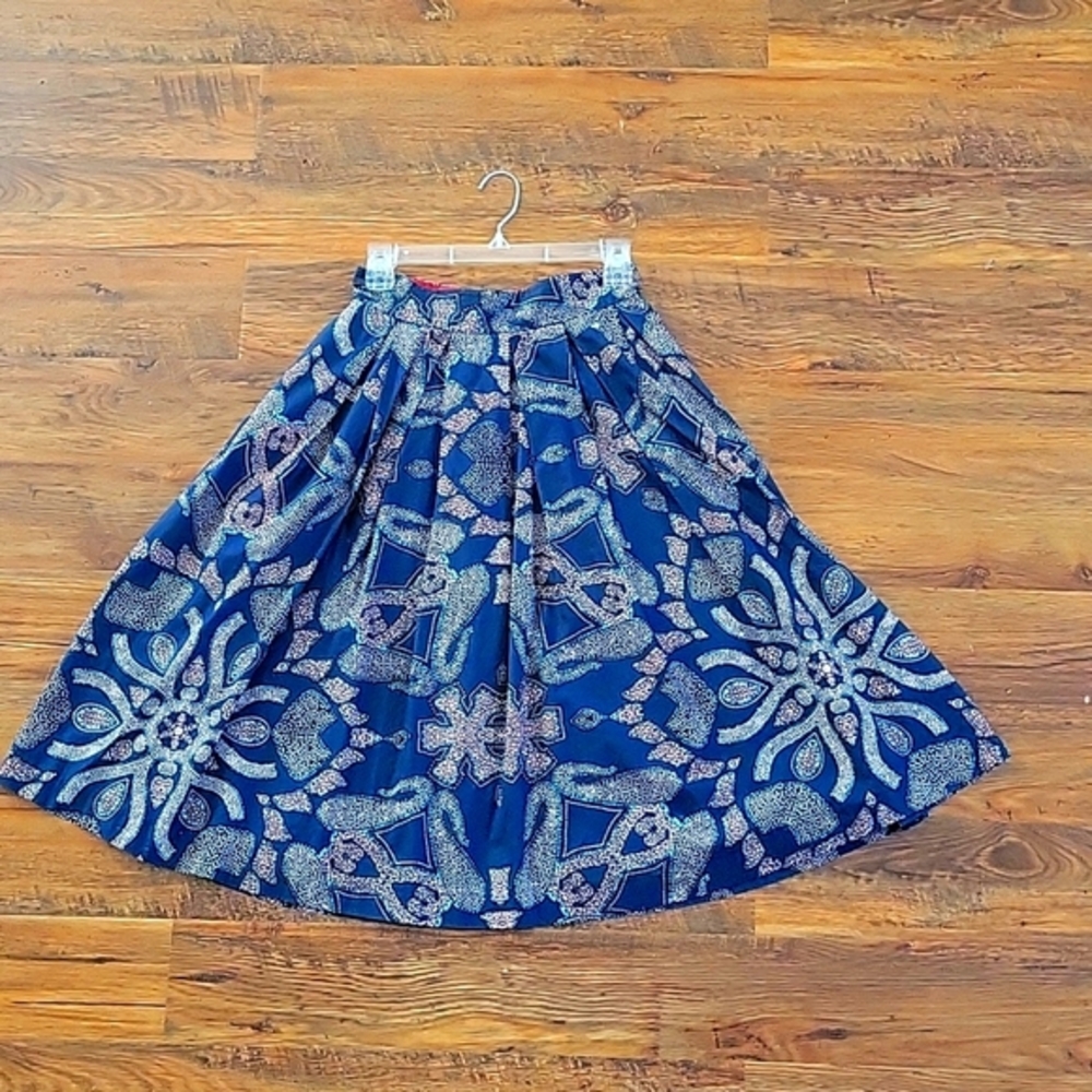 H&M circle full a-line skirt with pockets